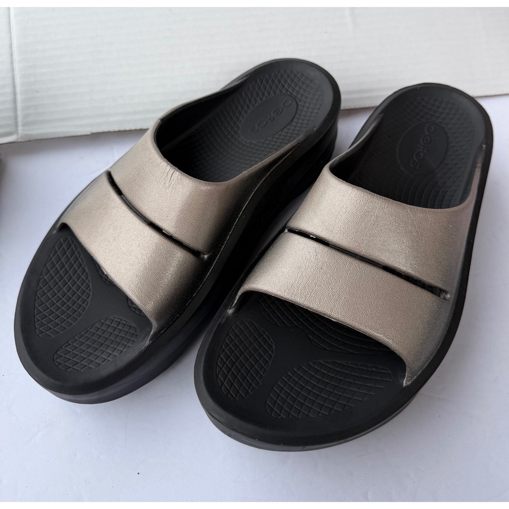 Oofos Metallic Slide Platform Sandals - Women's Bronze/Black - Picture 3 of 10